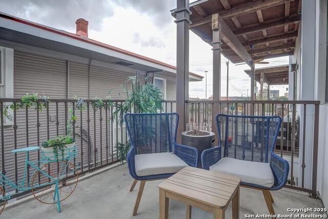Image 22 of 30 For #203 1542 N. Alamo St