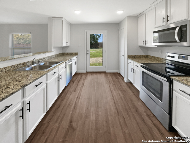 Image 7 of 11 For 7927 Bluewater