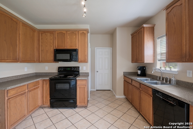 Image 13 of 29 For 6714 Raintree Pl