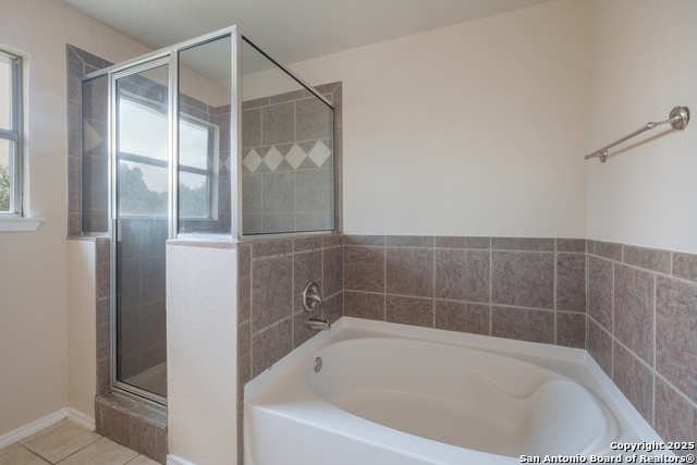 Image 19 of 29 For 6714 Raintree Pl