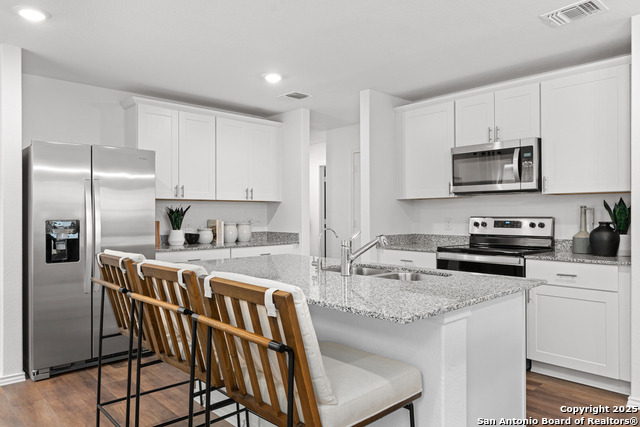 Listing photo id 8 for 8108 Brandy Branch