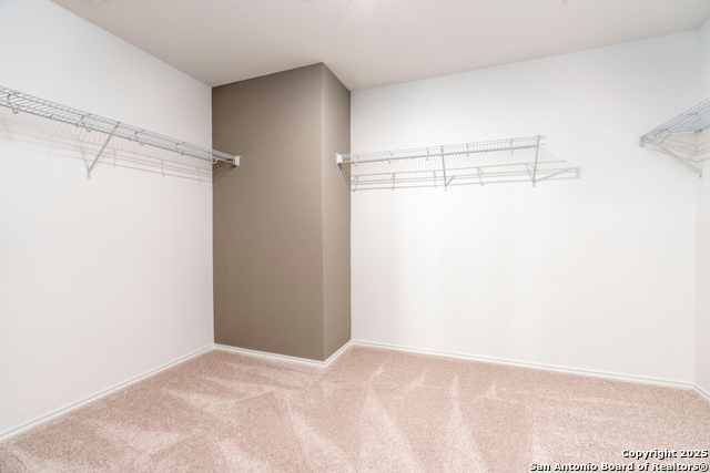 Listing photo id 0 for 8108 Brandy Branch