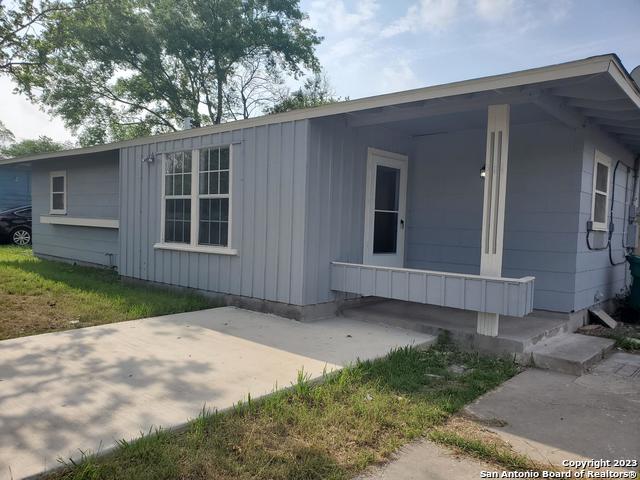 Image 2 of 22 For 654 Santa Monica