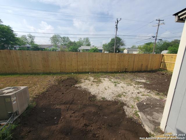 Image 21 of 22 For 654 Santa Monica