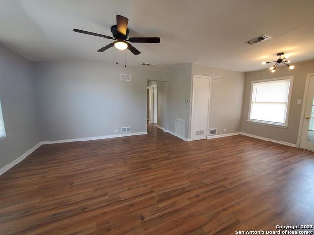 Image 4 of 22 For 654 Santa Monica