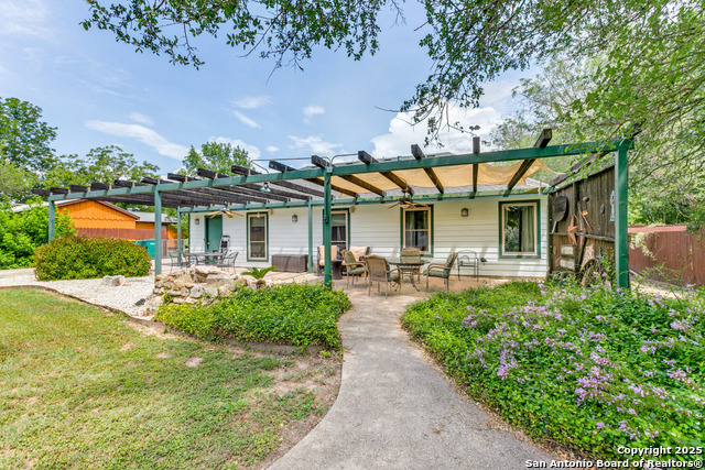 Image 19 of 20 For 605 Houston  
