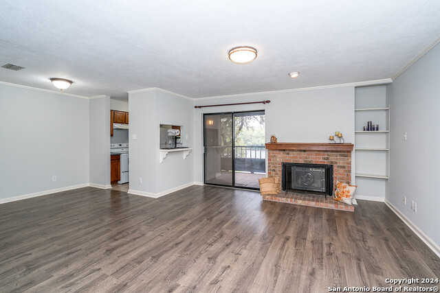 Listing photo id 0 for 4212 Medical Dr  109