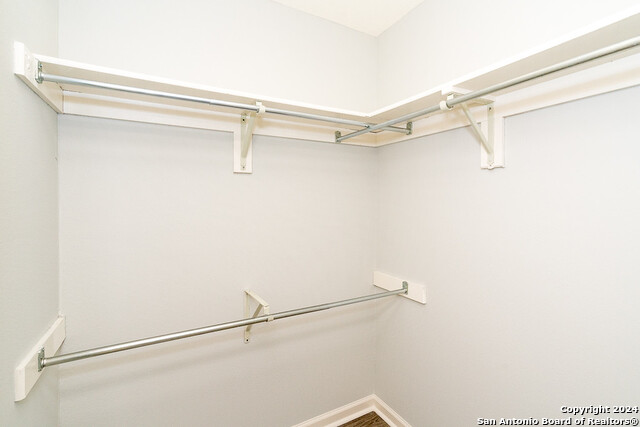 Listing photo id 19 for 4212 Medical Dr  109
