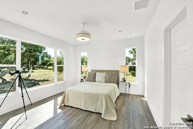 Image 21 of 38 For 115 Sendera Way