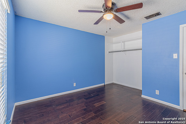 Image 23 of 40 For 5832 Archwood