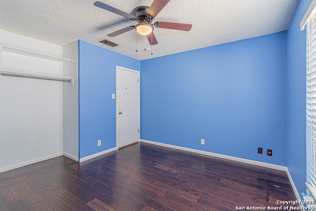 Image 24 of 40 For 5832 Archwood