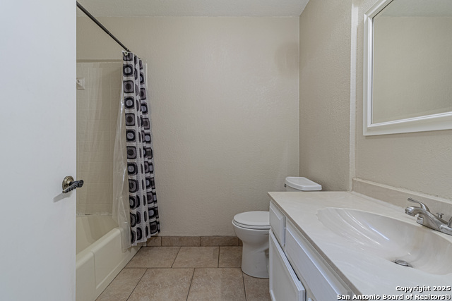 Image 27 of 40 For 5832 Archwood