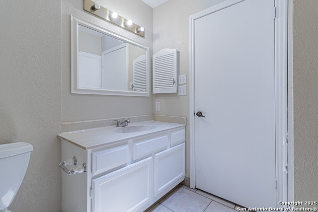 Image 29 of 40 For 5832 Archwood