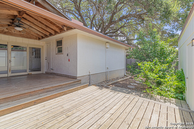 Image 37 of 40 For 5832 Archwood
