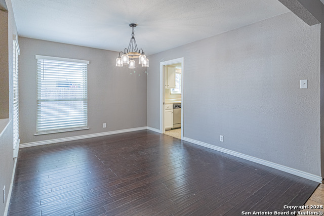 Image 9 of 40 For 5832 Archwood