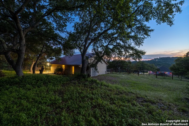 Image 22 of 27 For 1143 Flaman Rd