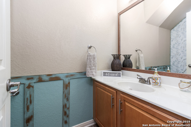 Image 16 of 39 For 9223 Saucedo