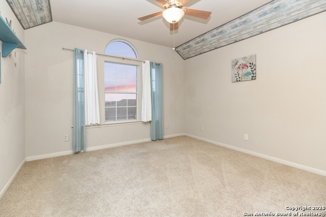Image 20 of 39 For 9223 Saucedo