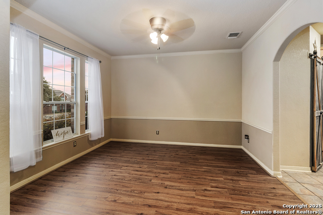 Image 5 of 39 For 9223 Saucedo