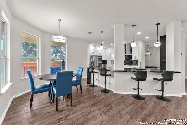 Listing photo id 9 for 21806 Dolomite