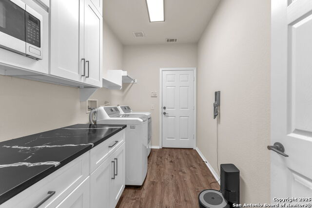 Listing photo id 20 for 21806 Dolomite