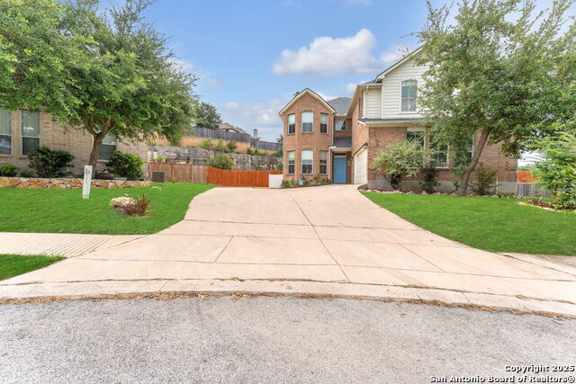 Listing photo id 2 for 21806 Dolomite