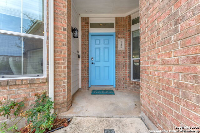 Listing photo id 3 for 21806 Dolomite