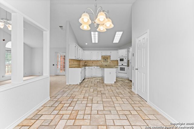 Image 19 of 60 For 919 Lightstone Dr