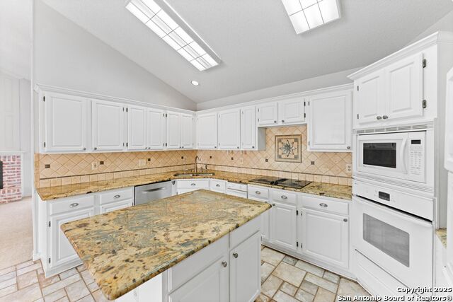 Image 20 of 60 For 919 Lightstone Dr