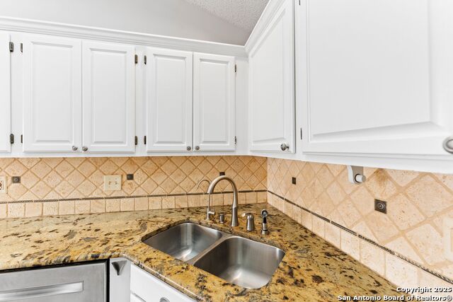 Image 23 of 60 For 919 Lightstone Dr