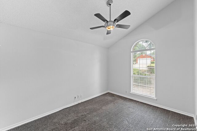 Image 26 of 60 For 919 Lightstone Dr
