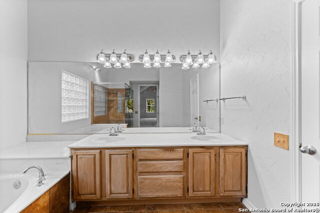 Image 38 of 60 For 919 Lightstone Dr
