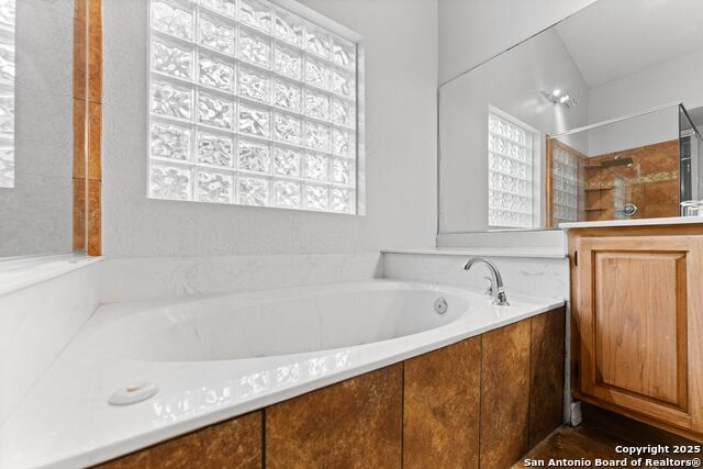 Image 39 of 60 For 919 Lightstone Dr