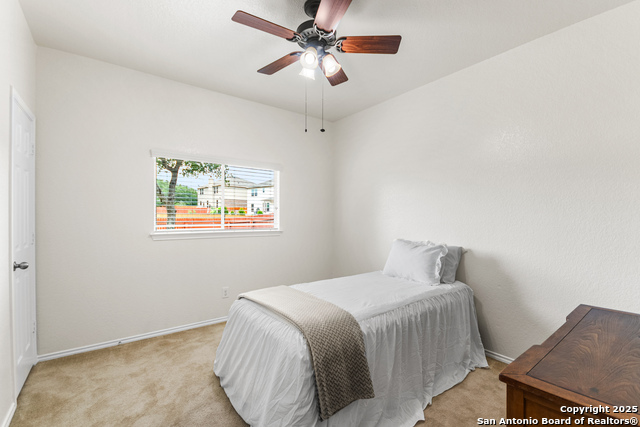 Listing photo id 17 for 26239 Lost Creek Way
