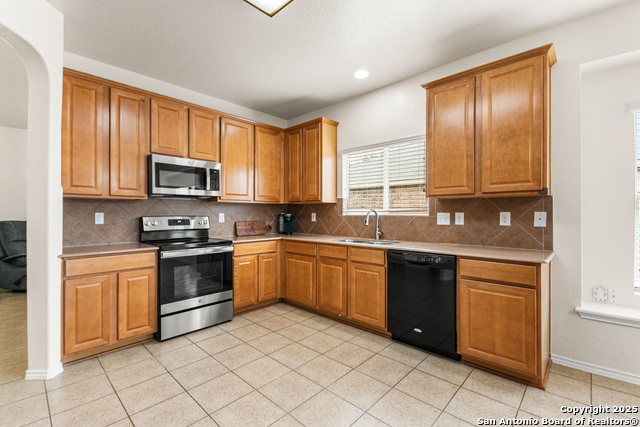Listing photo id 7 for 26239 Lost Creek Way