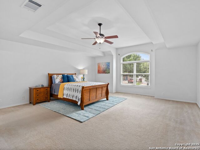 Image 32 of 41 For 5 Greta Dr  