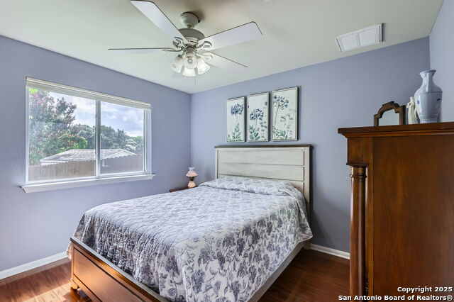 Listing photo id 14 for 8754 Stoney Brook