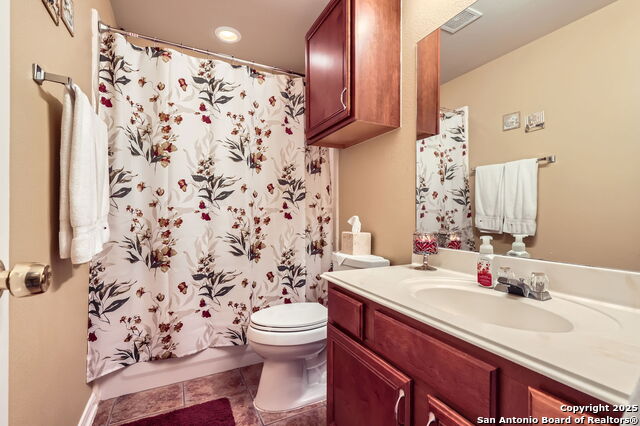 Listing photo id 16 for 8754 Stoney Brook