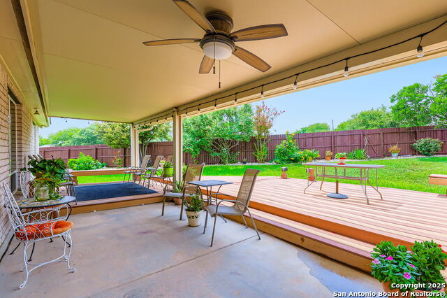 Listing photo id 18 for 8754 Stoney Brook