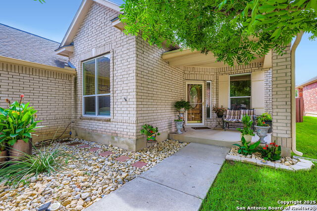Listing photo id 3 for 8754 Stoney Brook