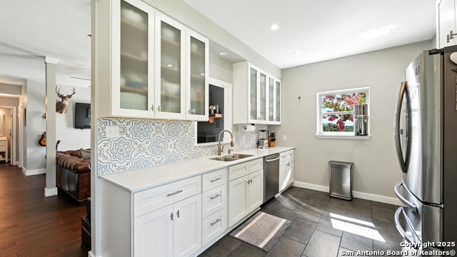 Listing photo id 14 for 130 Oak Ridge