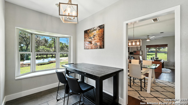 Listing photo id 15 for 130 Oak Ridge