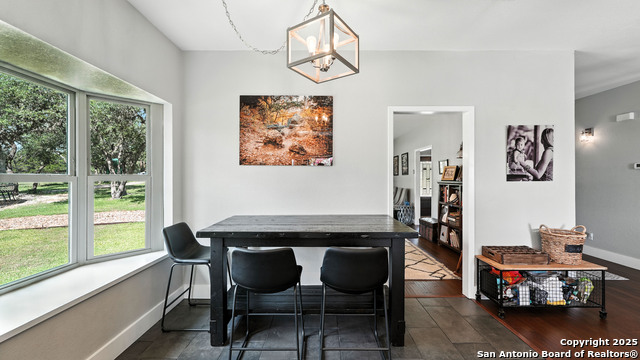 Listing photo id 16 for 130 Oak Ridge