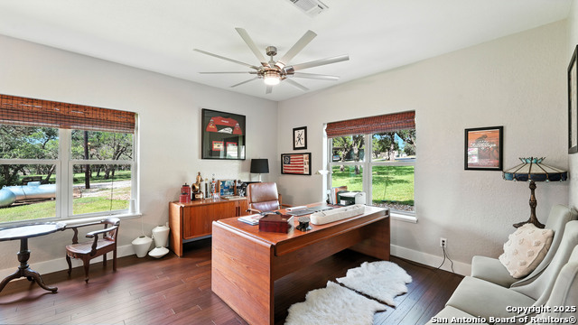 Listing photo id 17 for 130 Oak Ridge