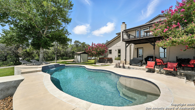 Listing photo id 0 for 130 Oak Ridge
