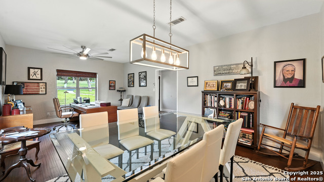 Listing photo id 18 for 130 Oak Ridge
