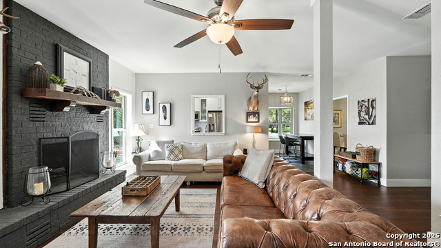 Listing photo id 22 for 130 Oak Ridge