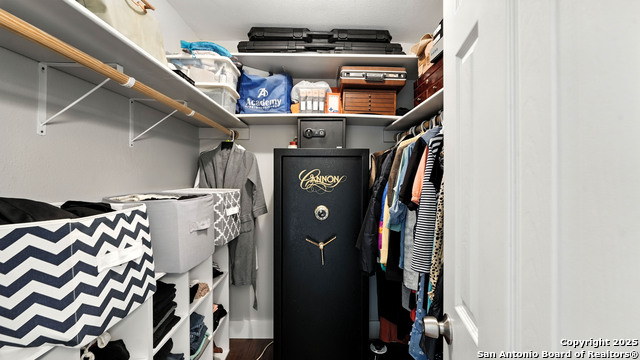 Listing photo id 27 for 130 Oak Ridge
