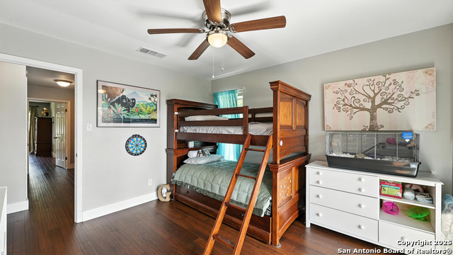 Listing photo id 35 for 130 Oak Ridge
