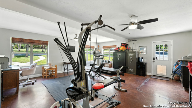 Listing photo id 39 for 130 Oak Ridge